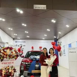 Bàn giao xe Hyundai cho khách hàng tại Hòa Bình Bàn giao xe Hyundai cho khách hàng tại Hòa Bình