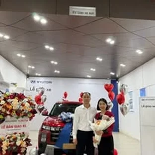 Hình ảnh hoạt động tư vấn xe tại Hòa Bình
